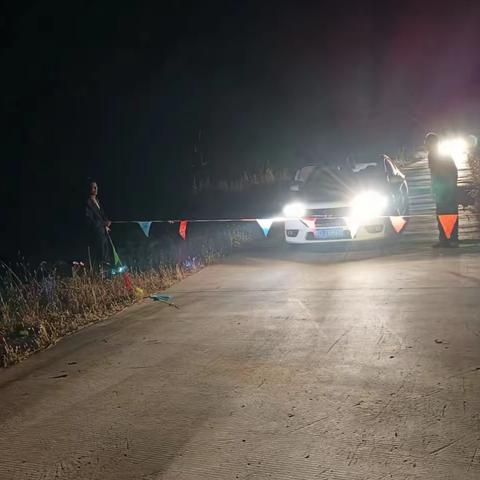 致敖包的守门人