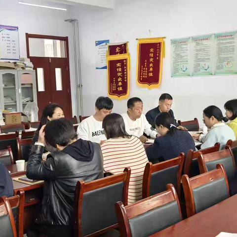 送课传经共成长，思辨启智润心田