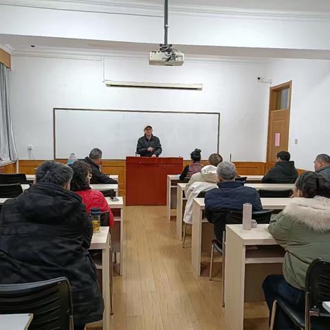 ” 银龄心向党 铁韵启新程” 济铁老年大学台球班开学温馨记实