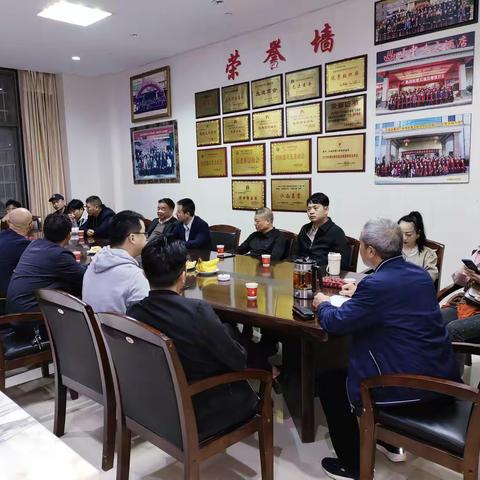 赣州市中小企业家协会副会长王海军一行到琴江商会考察交流