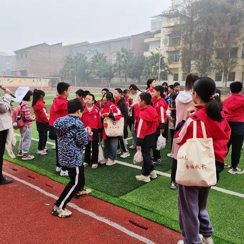 传承中医文化，探秘国药瑰宝——垫江县白家小学校仙草园研学之旅