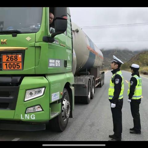 聚焦“三问”专项教育 守护秦岭运输动脉 太白公安交警以“警营动能”赋能高质量发展