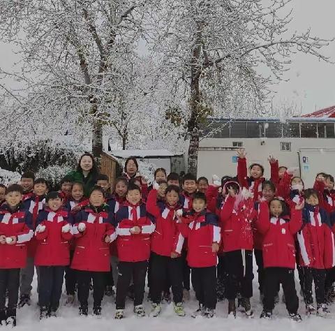 雪花微甜 日子不苦———九里山小学四二班“我和雪花有个约会”综合实践活动