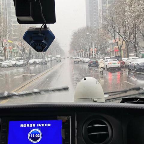 风雪急救人