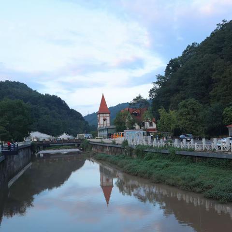 享受惬意生活 尽在大邑花水湾