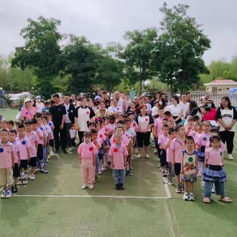 青铜峡市七彩幼儿园 《戏水童年，清凉一夏》 庆六一主题活动