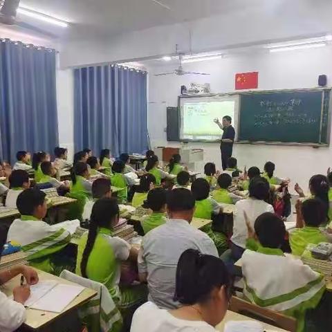 走进名校拜名师     外出学习促提升