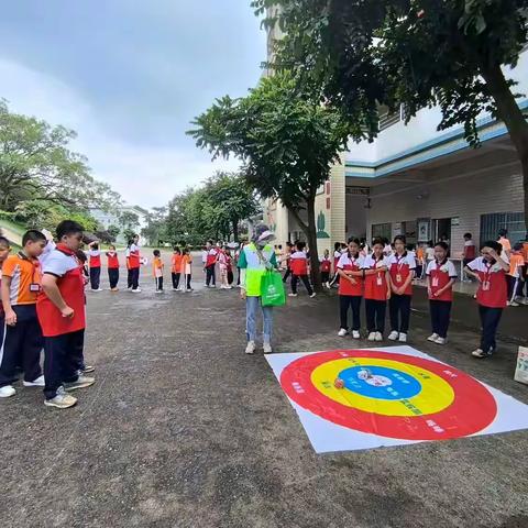 欢度六一，共享美好时光 —四会市龙湾学校庆“六一”游园活动