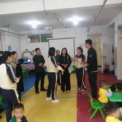 专家引领、蓄力前行—-邯郸市学前教育专家指导团第十指导组莅临冀南新区指导创建农村示范园工作