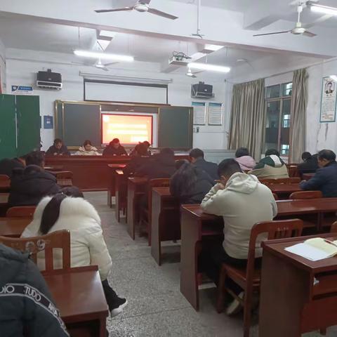 共研共进，众行致远一信丰县九渡中学2024-2025学年第二学期教研组长、备课组长培训会