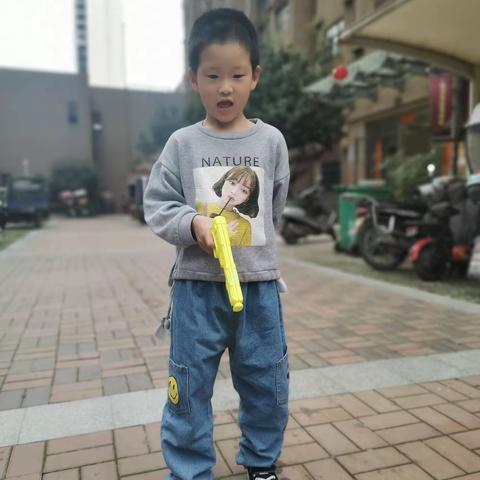 美德萌宝——实验幼儿园5班刘润泽