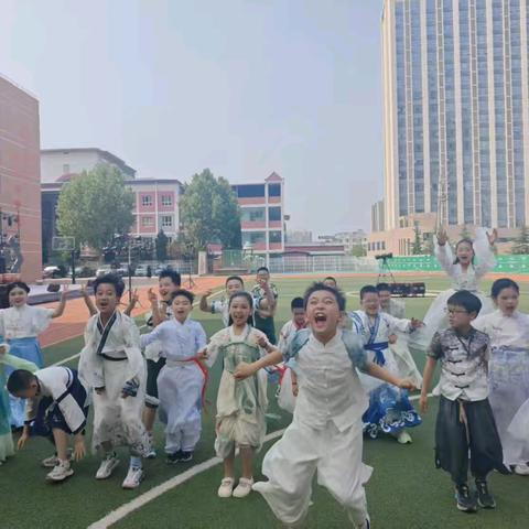 【上善三班】 ﻿ 美好青春，活力飞扬🌝🌝