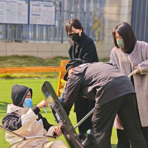 『筑牢安全防线 共享平安校园』—晨光楚萌未来城幼儿园反恐防暴演练活动