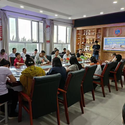 不忘初心牢记使命——绍根第一小学开学前师德师风培训