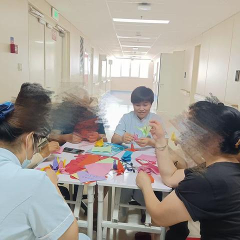 国庆节叙事护理-守护健康与温情的双重使命