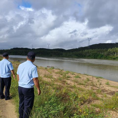 琼海市海洋和渔业行政执法大队 开展万泉河上游专项执法行动