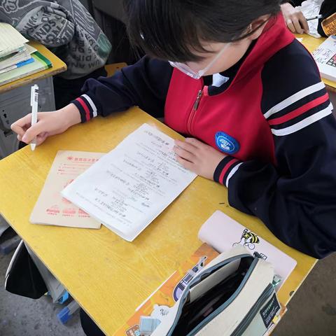 落实“双减”，快乐阅读一一高庙中心小学