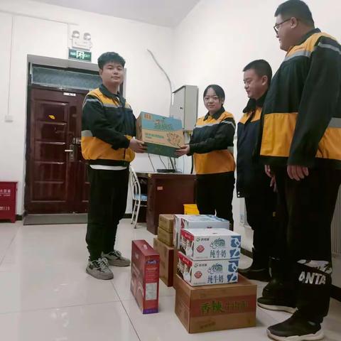 寒风飒飒，精河车间送温暖