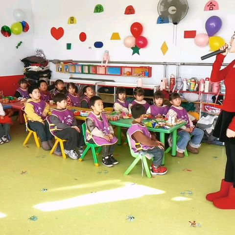 幼儿之家启航班欢庆元旦