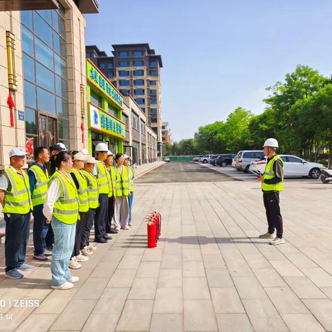 金顺尚品物业分公司消防、火灾、电梯实操演练