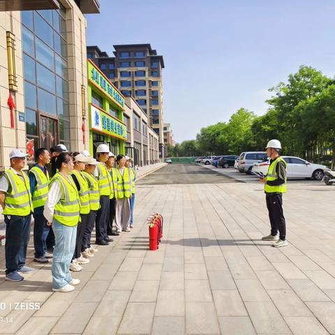 金顺尚品物业分公司消防、火灾、电梯演练