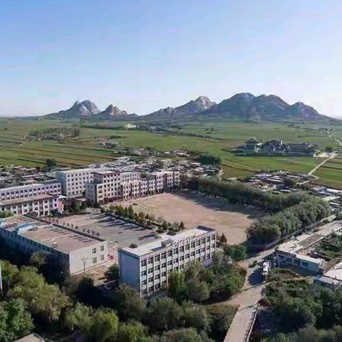 立德树人启新程，笃行致远育未来——凌海市第三高级中学2025年秋季开学工作纪实