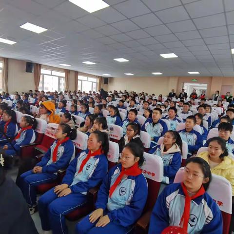 “听党话感党恩跟党走” 东港市马家店中学庆新年文艺汇演