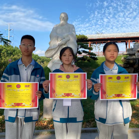 “妙笔生花抒芳华，作文大赛展风采”——沭阳梦溪中学初二年级“中学生阅读与写作”初赛圆满结束