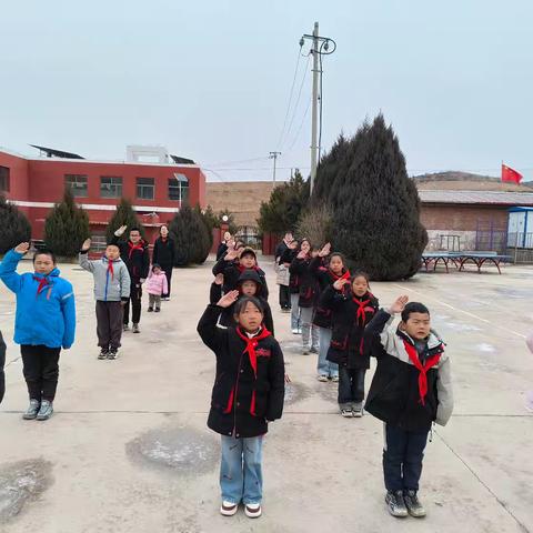 春风之梦，雷锋精神润桃李 敦厚中心学校 ﻿“学雷锋，树新风” 主题活动