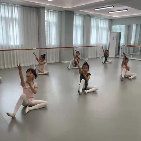 小天鹅艺术中心高新校区四级班4月份教学总结