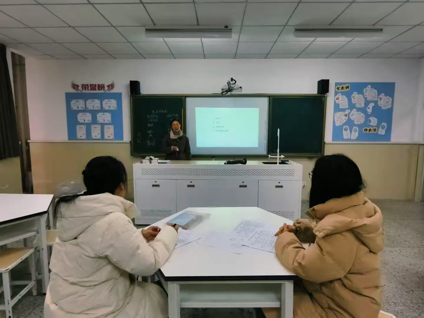 简篇-【灵美龙小˙校本教研】回首耕耘路,聚力启新程---龙小科学组校本主题研修系列活动(五)