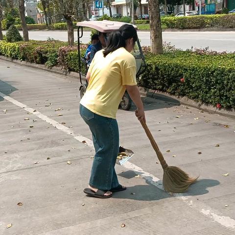 思想品德：为所在社区做一件好事 高三3班王晓芸