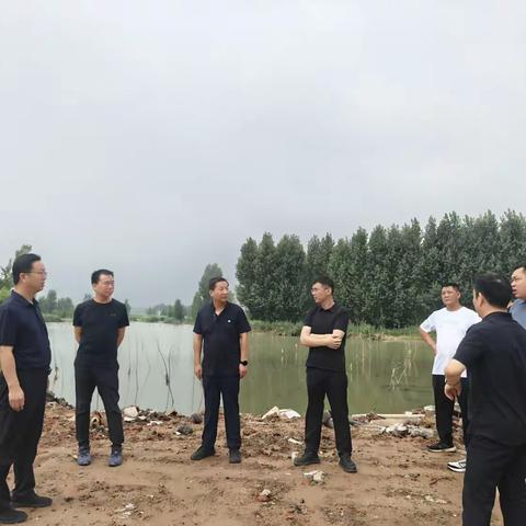 局领导尹向东调度国道G107马头南项目防汛工作部署情况及土地组卷工作进展