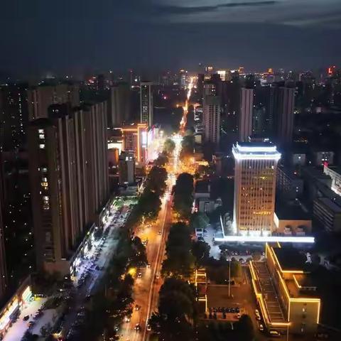 平顶山市夜景很不错哦