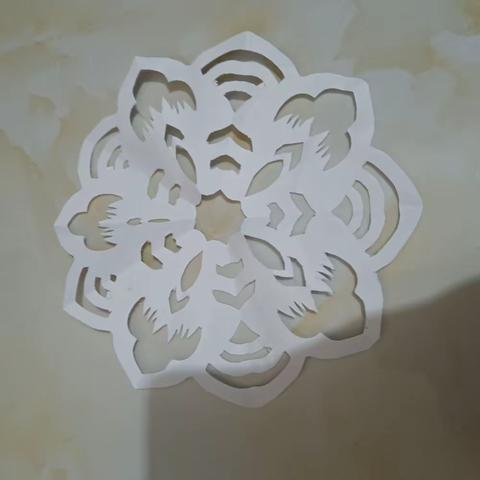 艺术素养：剪纸