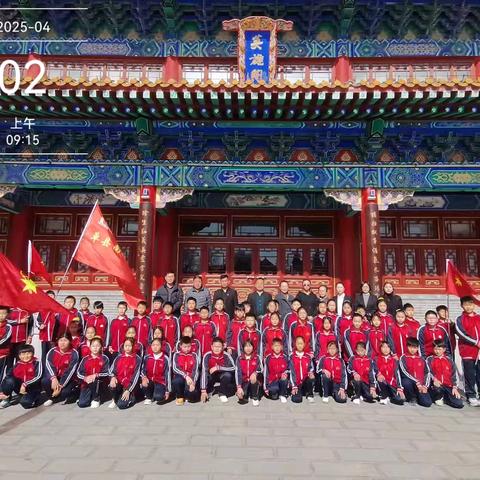 清明追思英烈志 薪火相传勇担当———南城明德小学开展烈士陵园祭扫暨红色教育主题活动