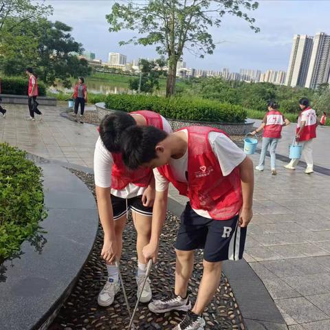 学校：海南屯昌思源实验中学 项目：志愿服务:志愿服务或职业体验 姓名：胡诗通 班级：高三7班 指导老师：王小红