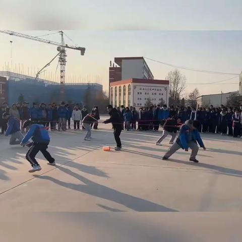 青春无畏，逐梦扬威.