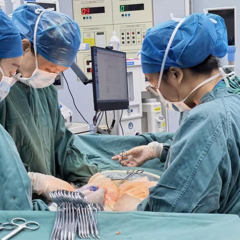 腹胀以为是发胖，29岁女性突发晕厥竟查出巨大卵巢囊肿