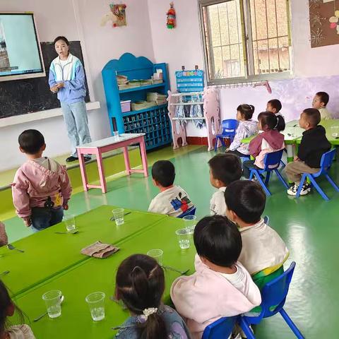 龙海乡鹏程幼儿园教研活动