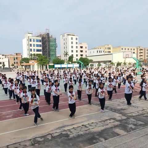 汕头市潮阳区金浦三堡小学三年级语文科组教研活动