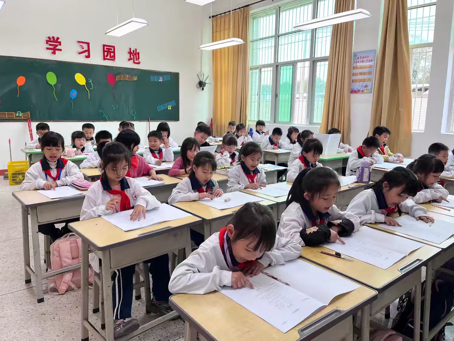 简篇-三堡小学一年级第二学期阅读兴趣班学期回顾