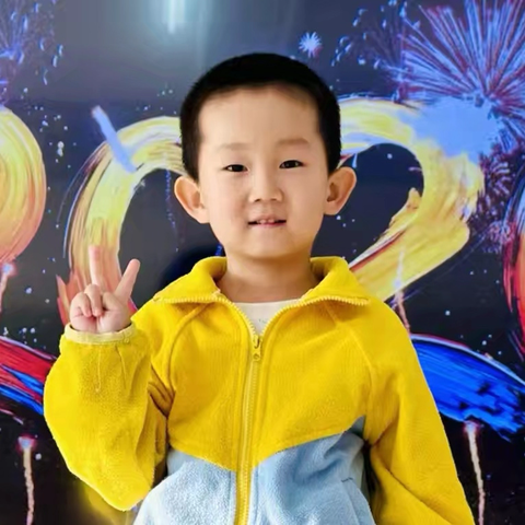 锦界第一幼儿园中一班张锐泽上学期成长足迹👣