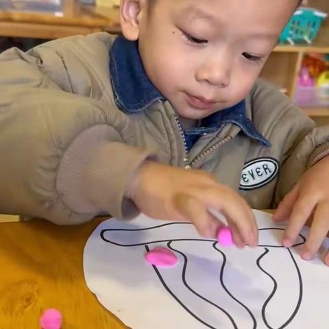 🌻海亮幼儿园🌻托一班🌻龙翼🌻小朋友个人成长美篇