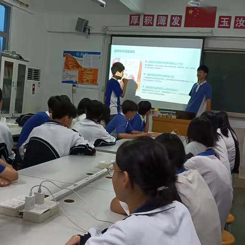 23电商一班校园时刻