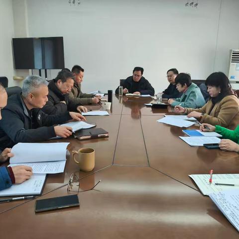 我县召开小学教研员工作推进会