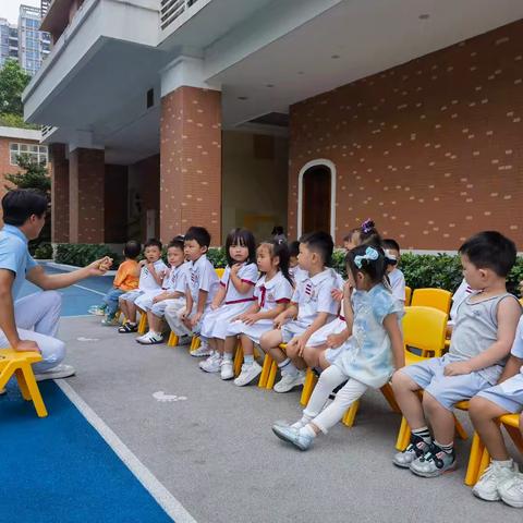 塘厦银湖瑞龙幼儿园高尔夫课堂