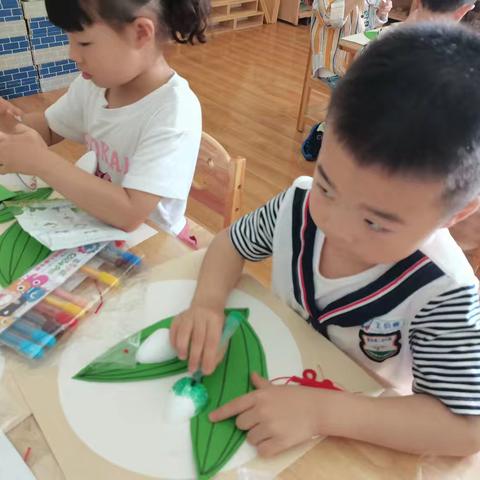 会跳舞的小粽子