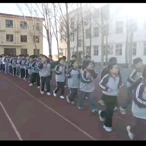 活力跑操，青春绽放——康庄中心小学课间跑操纪实