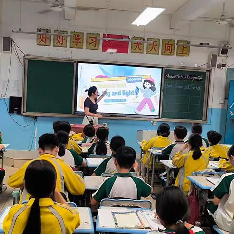 教育好景君须记 最是切磋琢磨时 ——龙门镇中心学校第八周英语组教研课